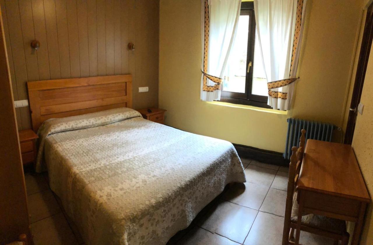 אסקרילה Hotel Sarao מראה חיצוני תמונה