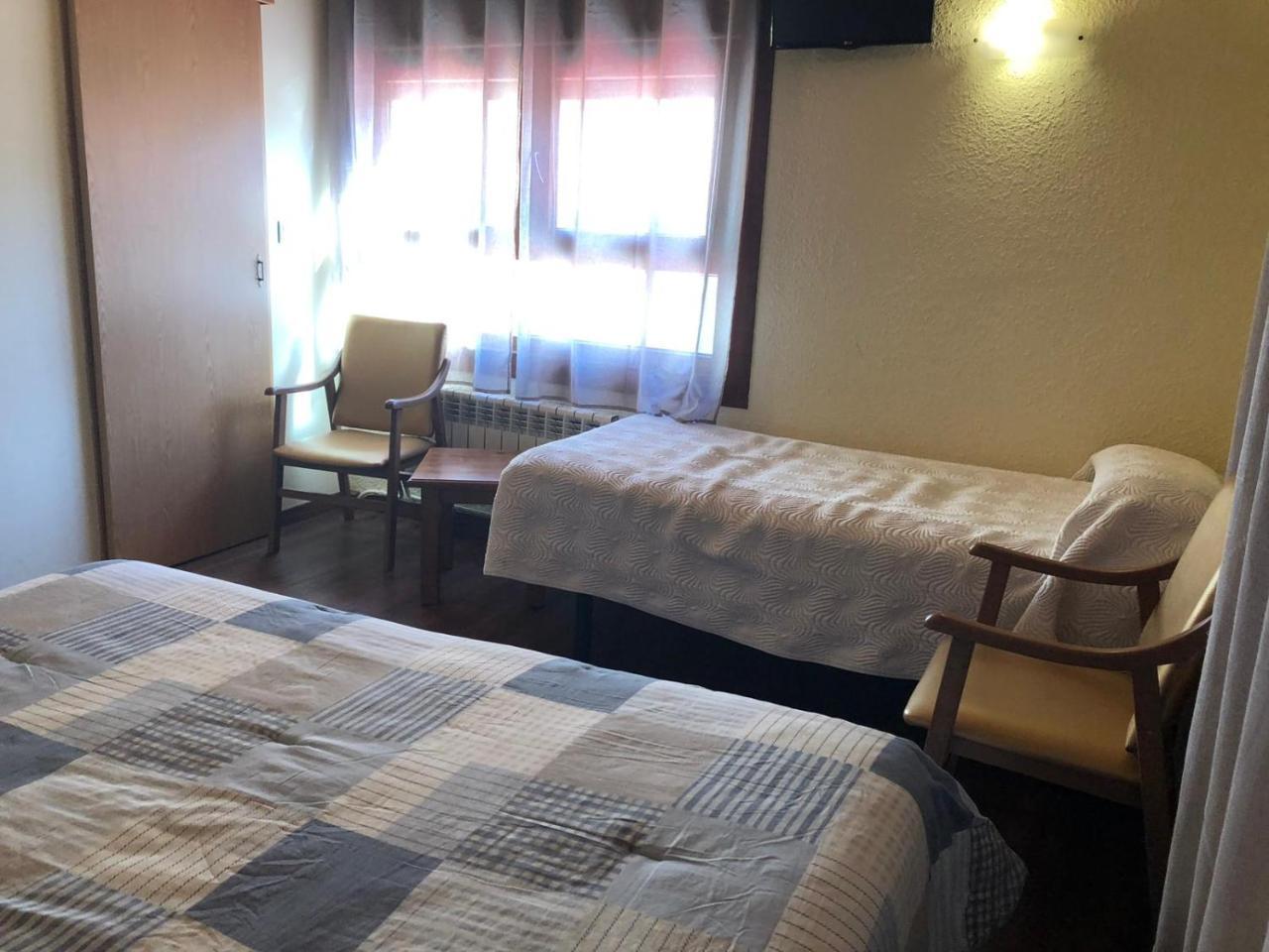 אסקרילה Hotel Sarao מראה חיצוני תמונה