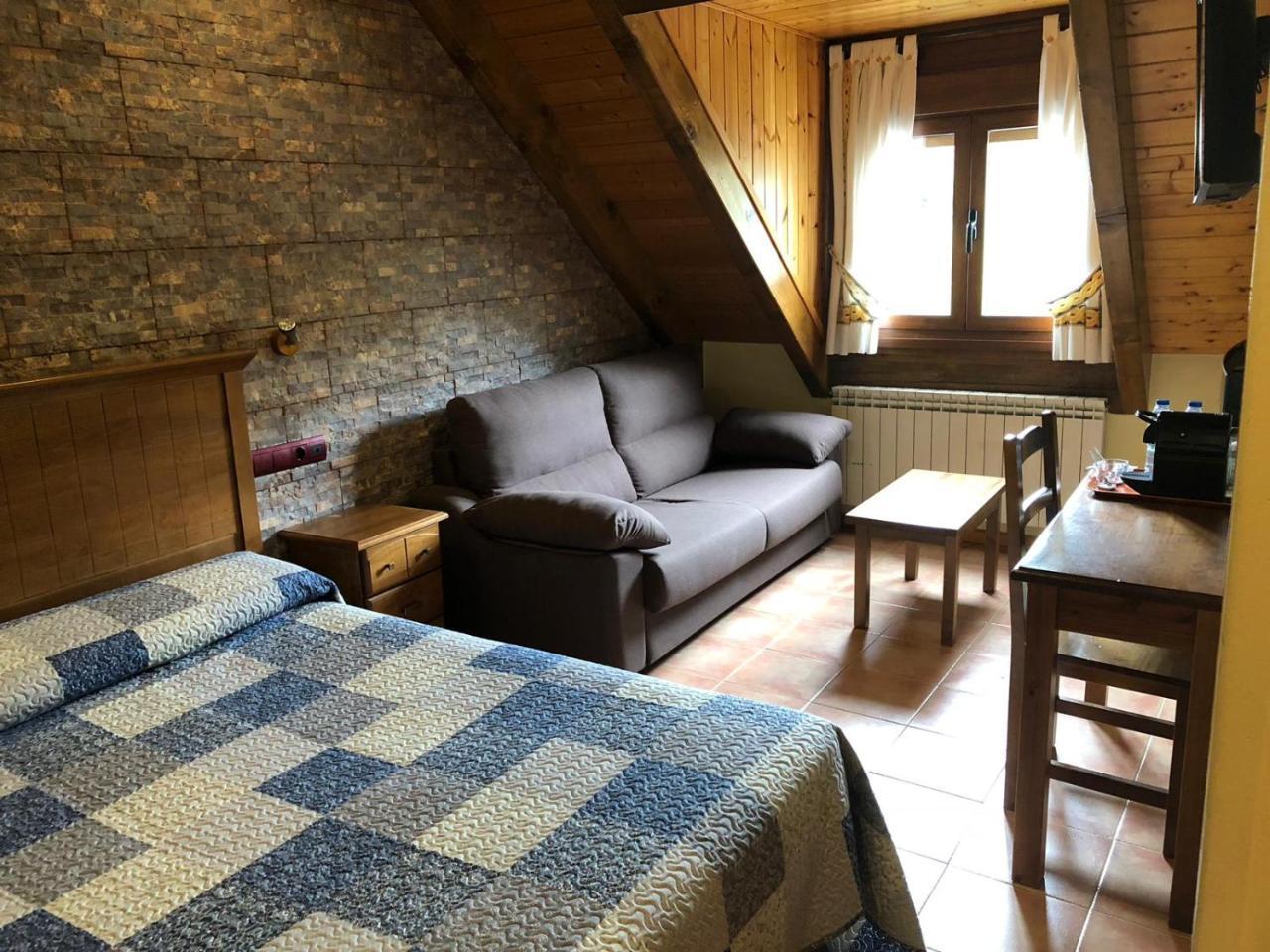 אסקרילה Hotel Sarao מראה חיצוני תמונה